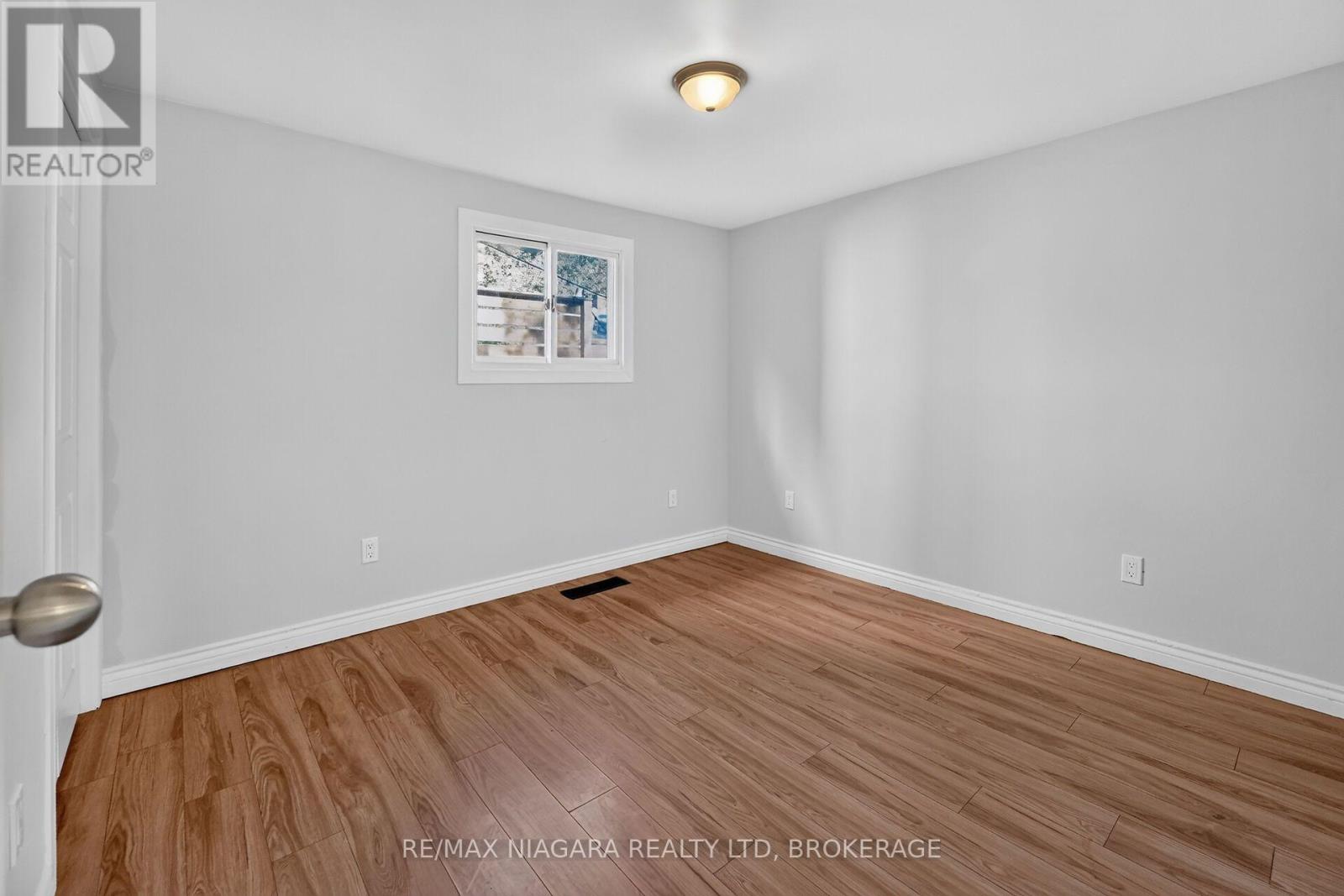 15 Adelaide Street Property Photo 14
