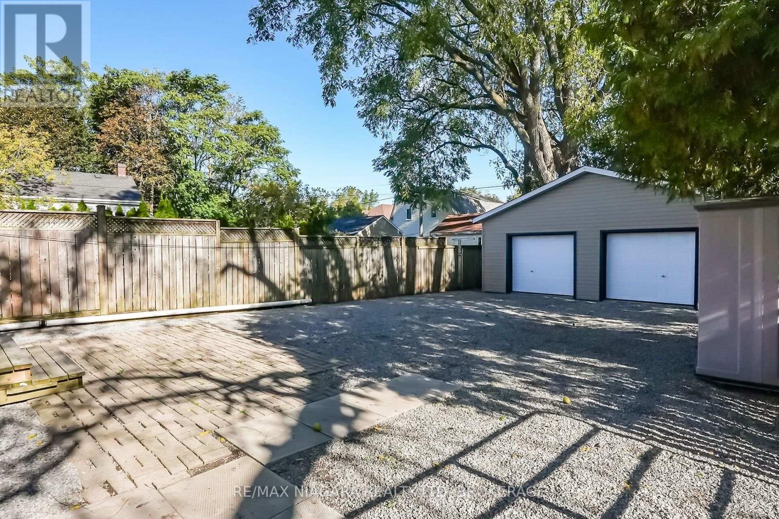 15 Adelaide Street Property Photo 20