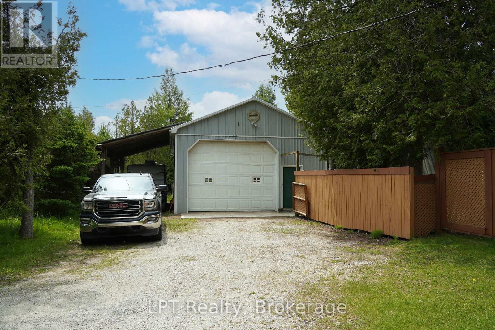668 Pike Bay Road Property Photo 5