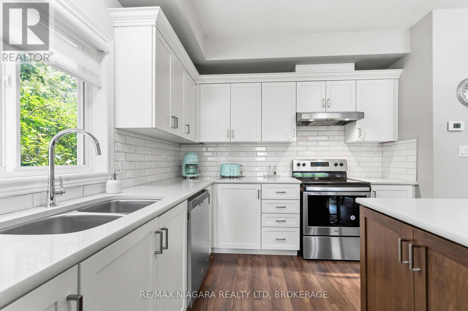 23b Bloomfield Avenue Property Photo 15