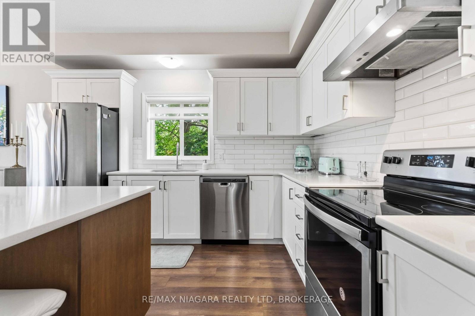 23b Bloomfield Avenue Property Photo 17