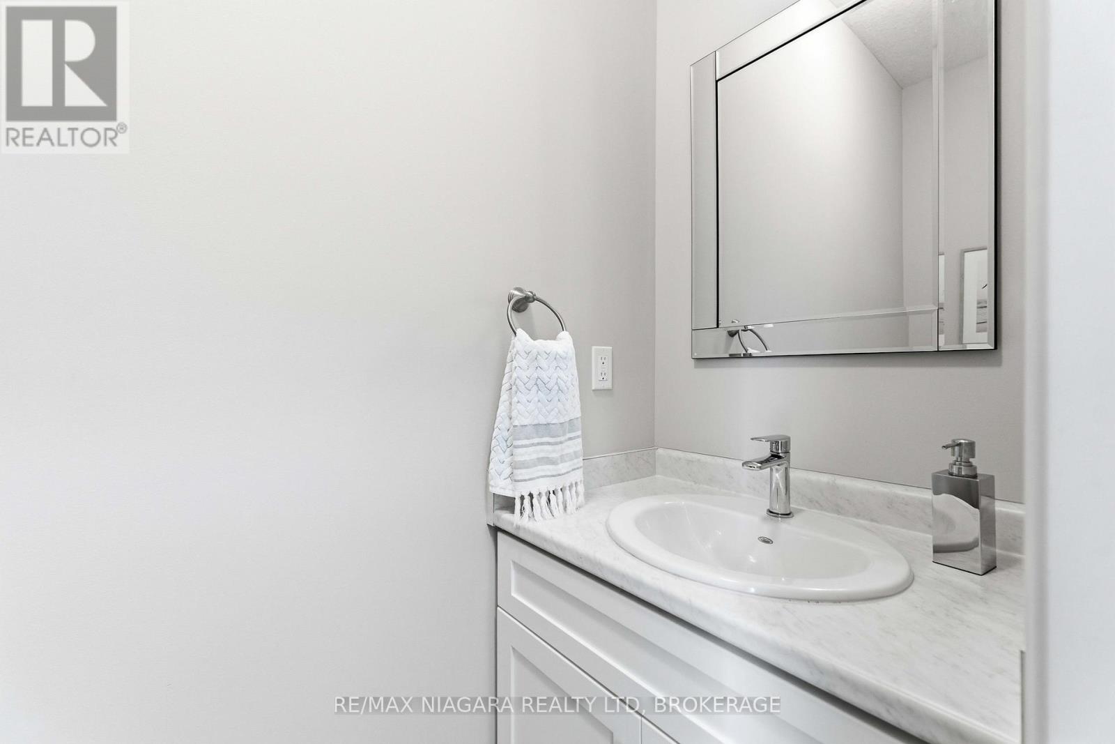23b Bloomfield Avenue Property Photo 18