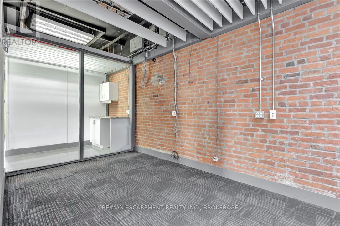 380 King Street E Property Photo 12