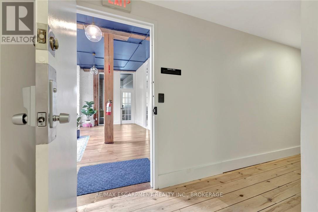 380 King Street E Property Photo 15