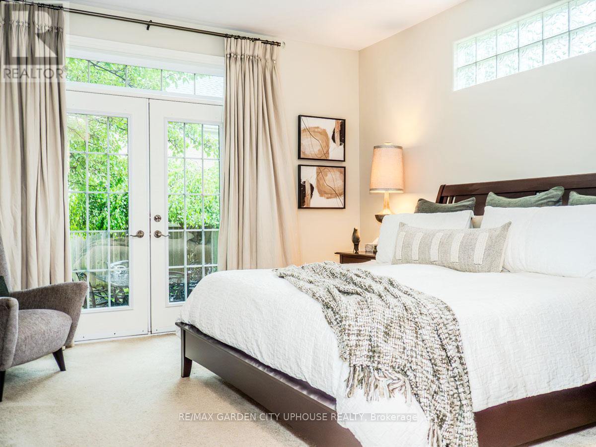 45 Oarsman Crescent Property Photo 11