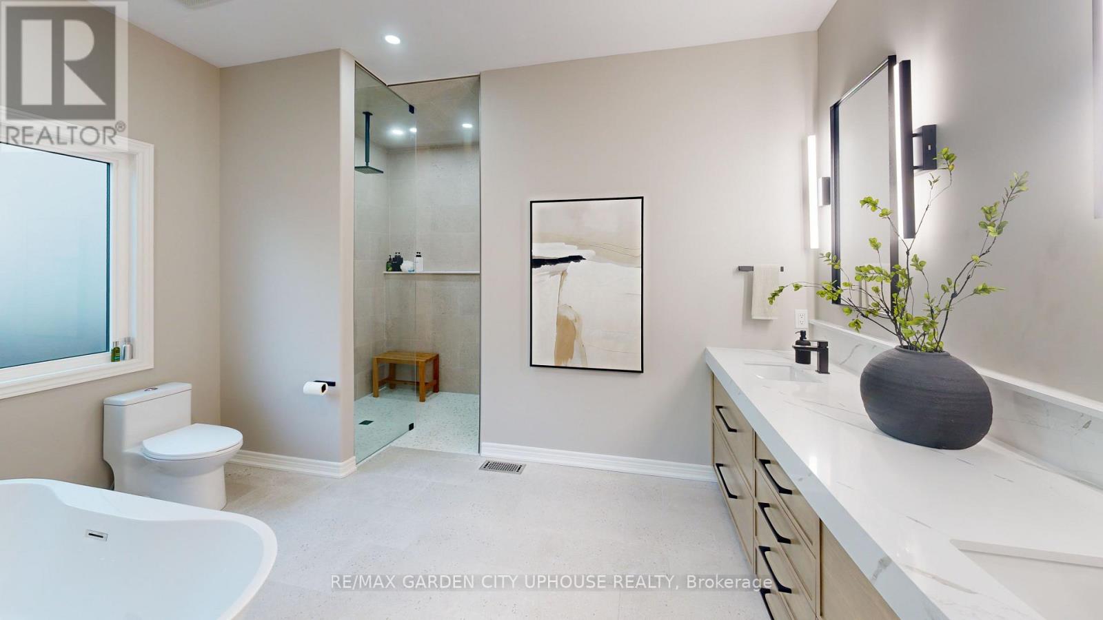 45 Oarsman Crescent Property Photo 13