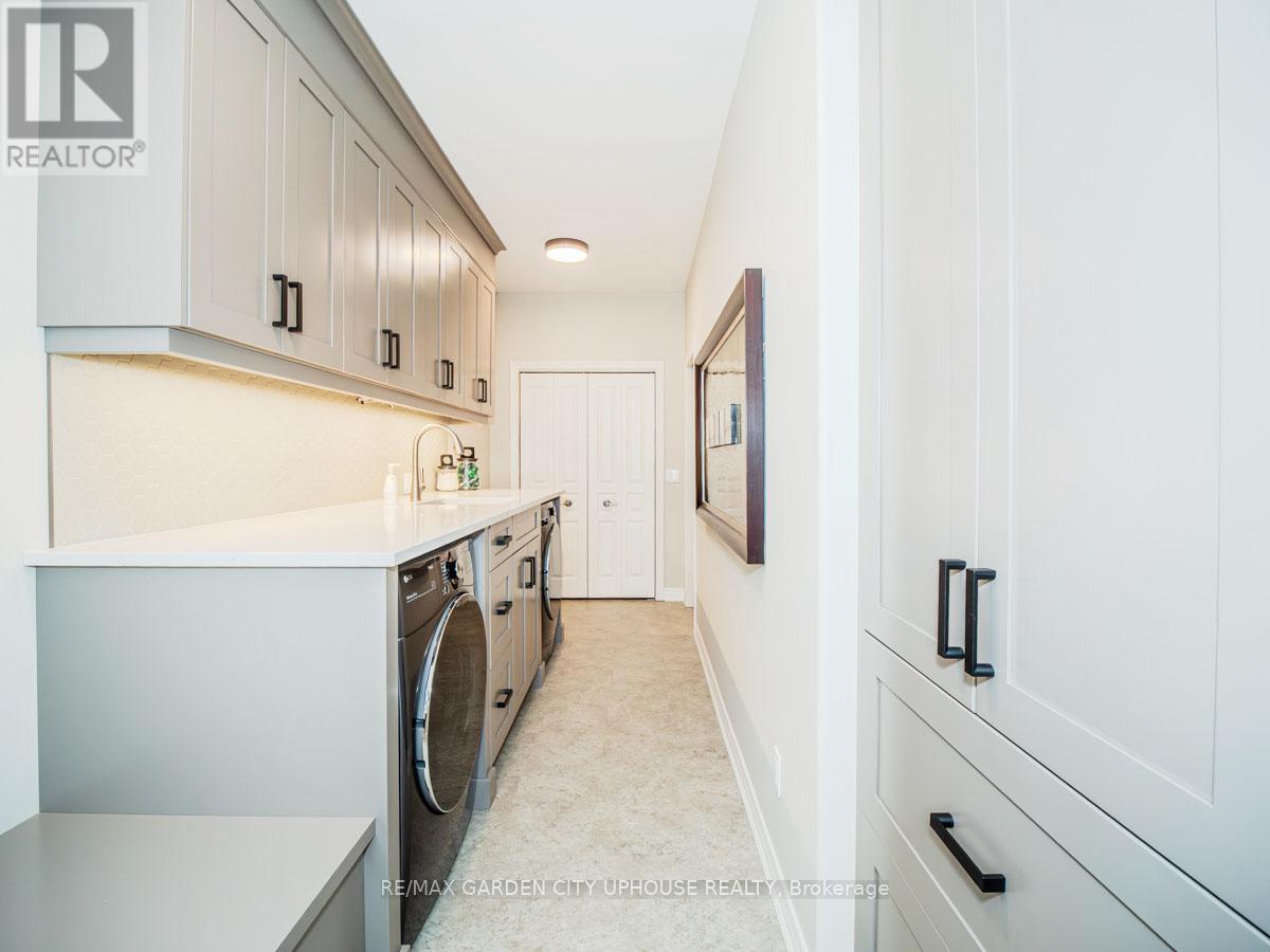 45 Oarsman Crescent Property Photo 15