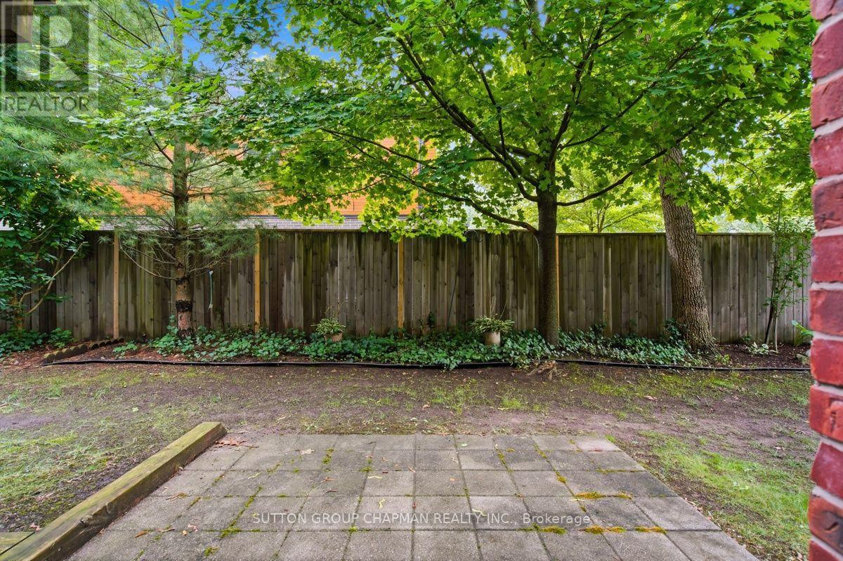 15 - 455 Hyde Park Road Property Photo 6