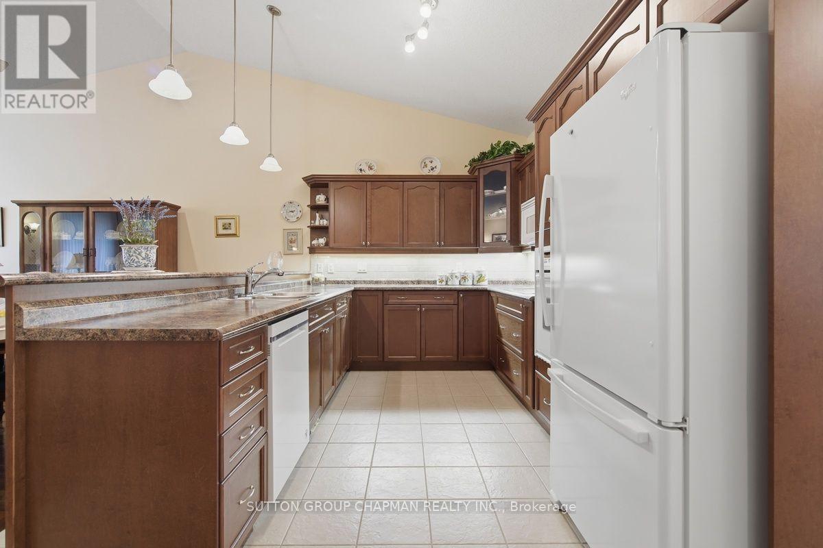 15 - 455 Hyde Park Road Property Photo 18
