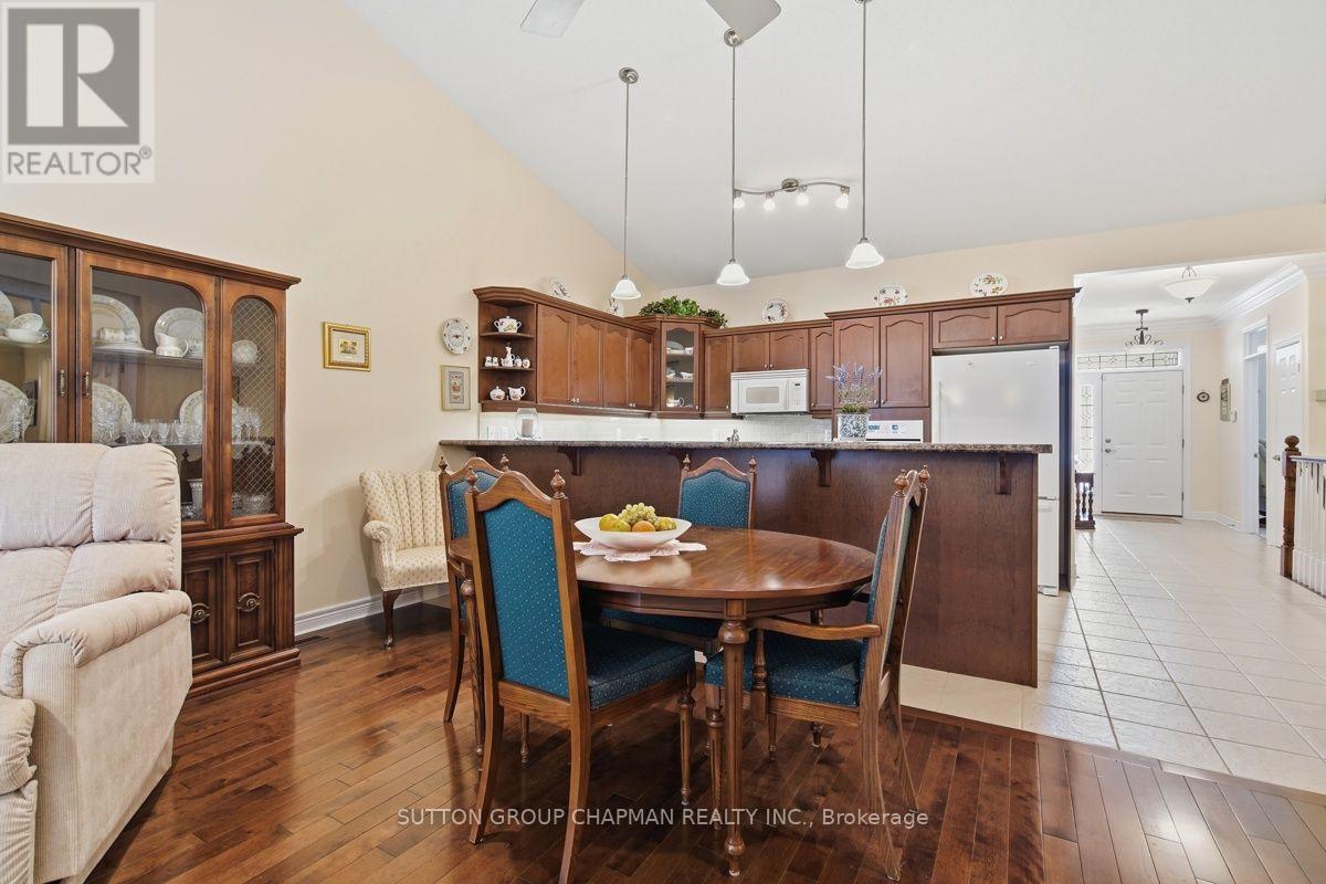 15 - 455 Hyde Park Road Property Photo 24