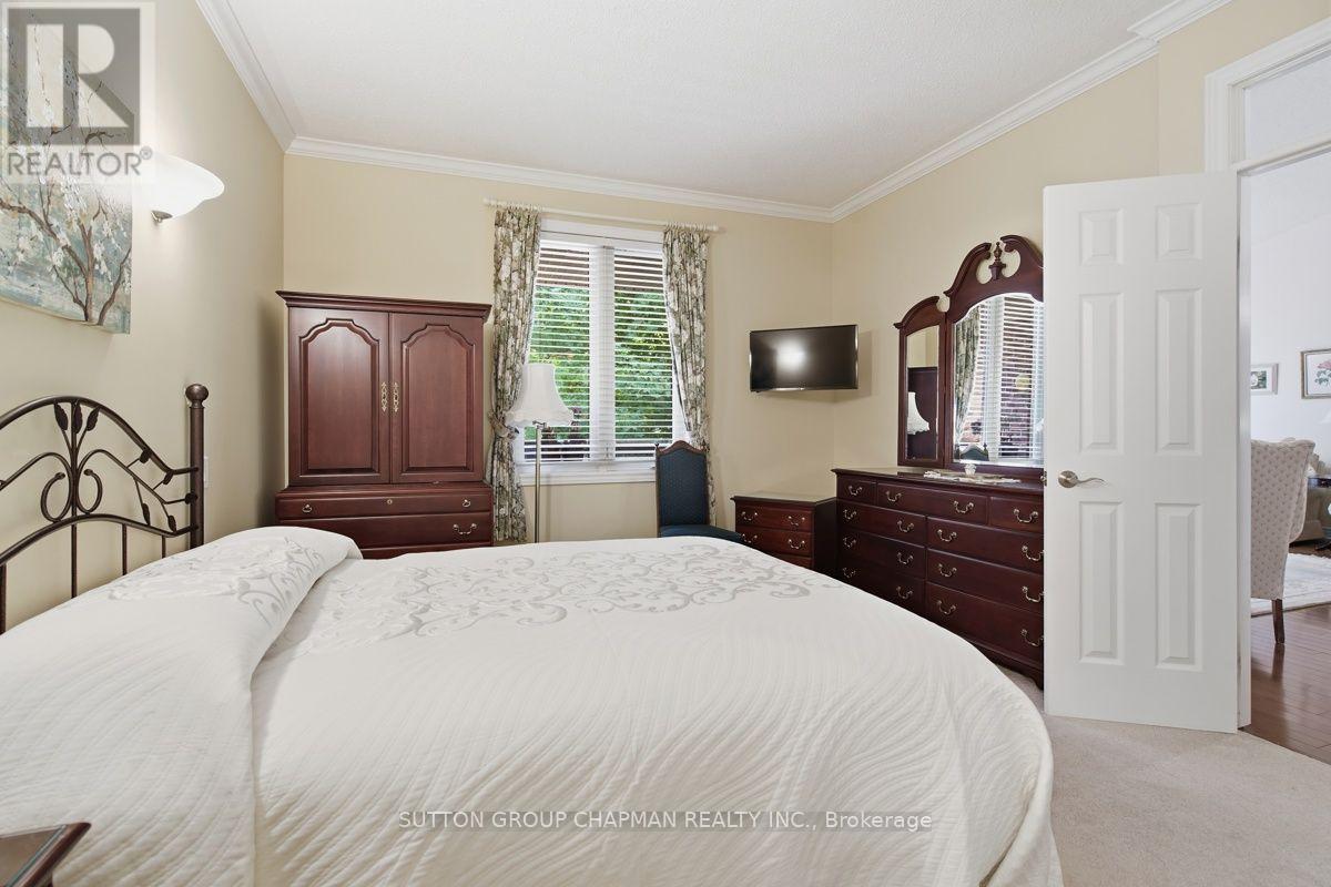 15 - 455 Hyde Park Road Property Photo 30
