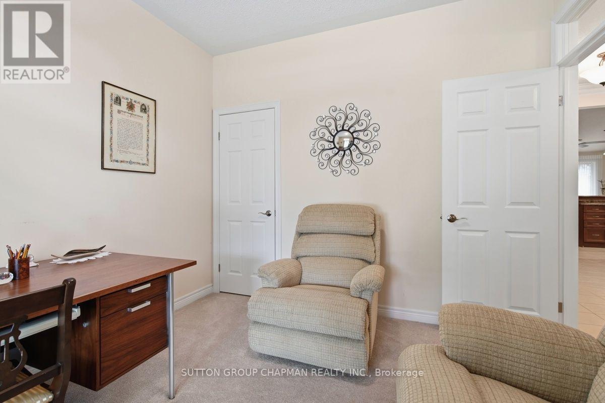15 - 455 Hyde Park Road Property Photo 36