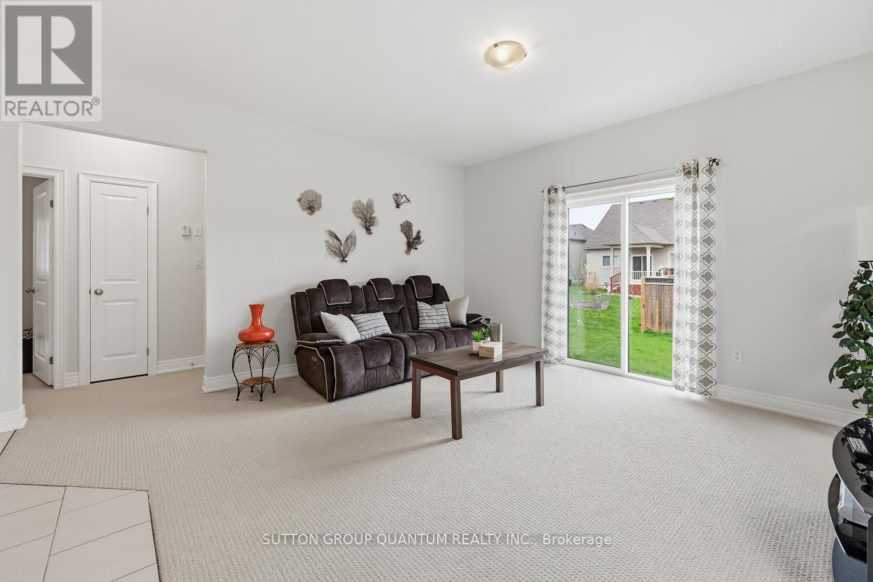 420 Williams Crescent Property Photo 17