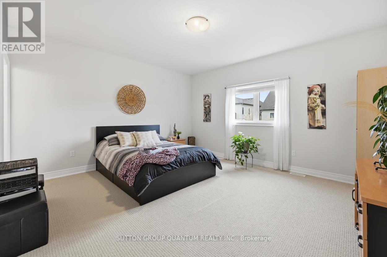 420 Williams Crescent Property Photo 20
