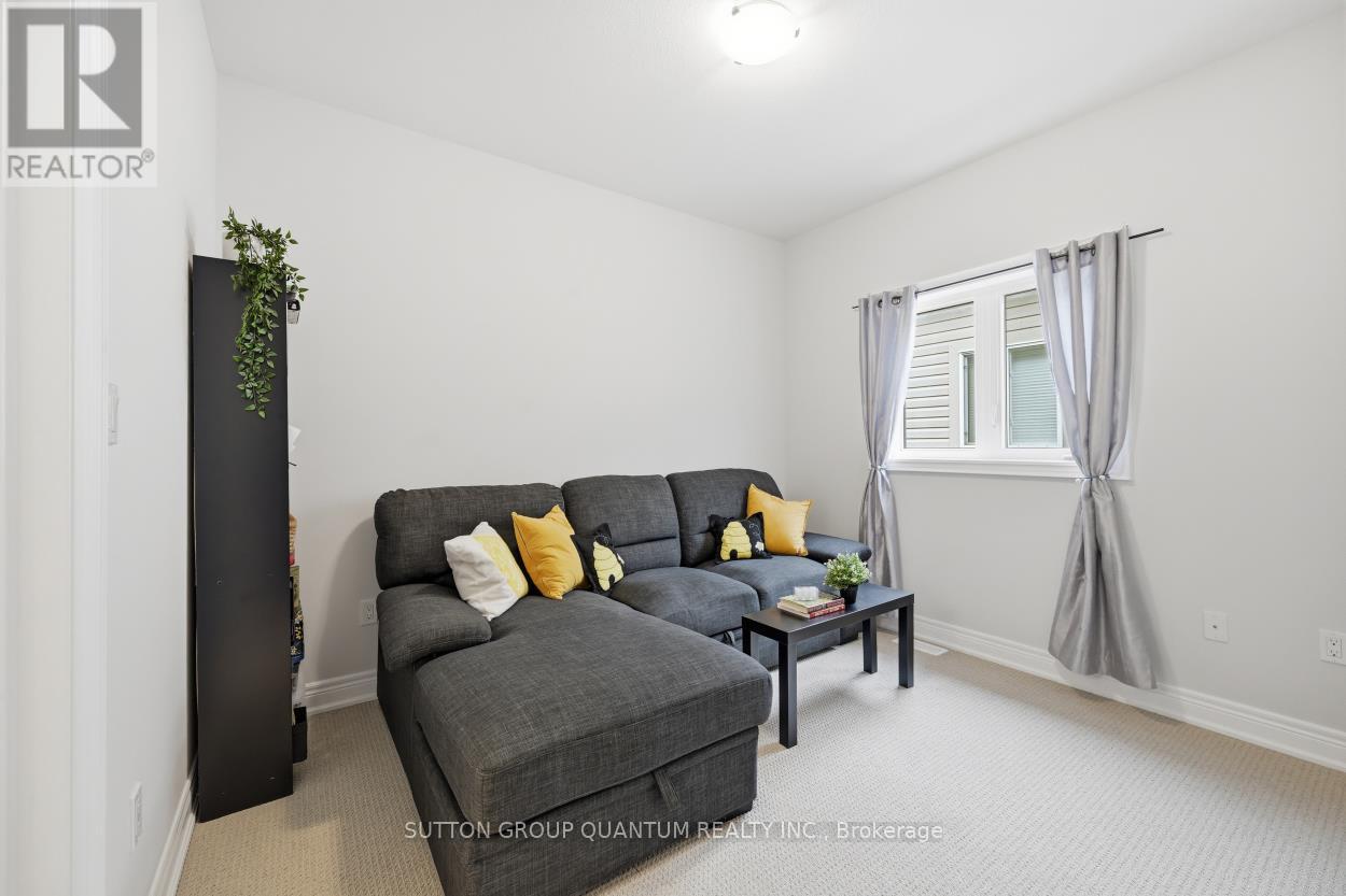420 Williams Crescent Property Photo 24