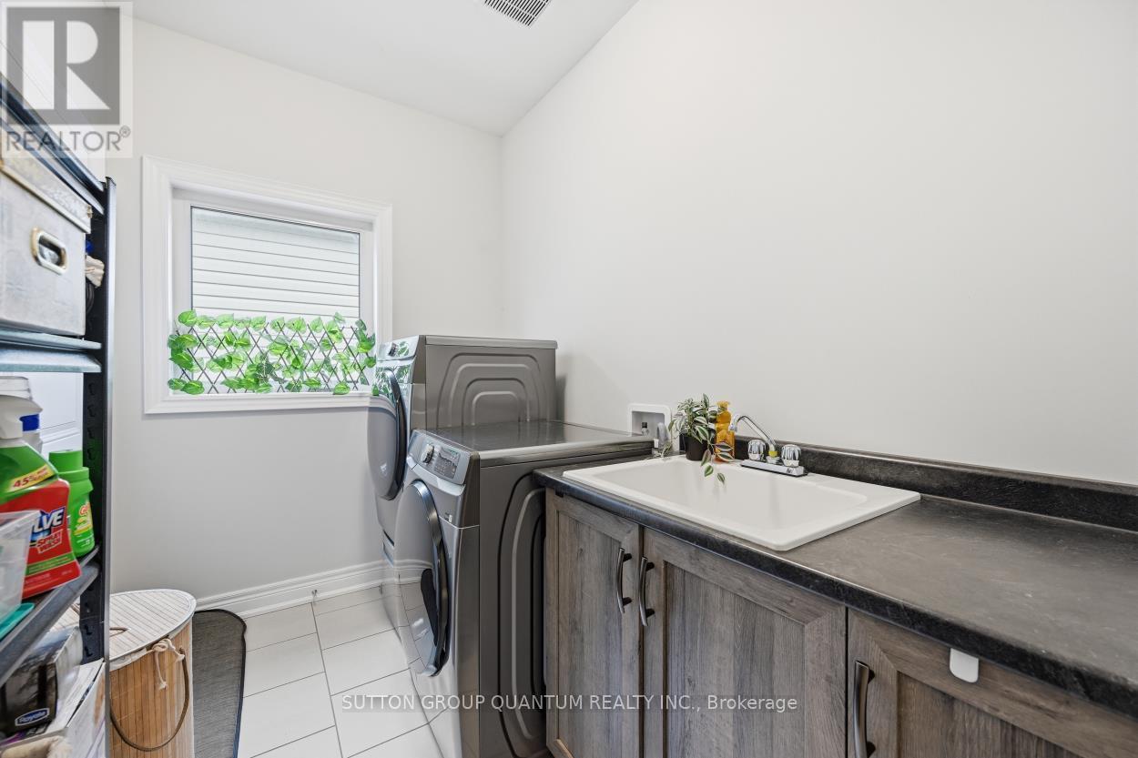 420 Williams Crescent Property Photo 27