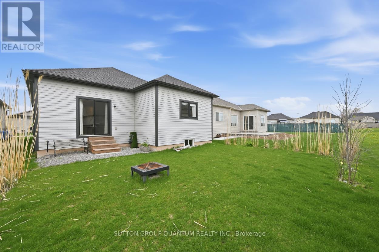 420 Williams Crescent Property Photo 33
