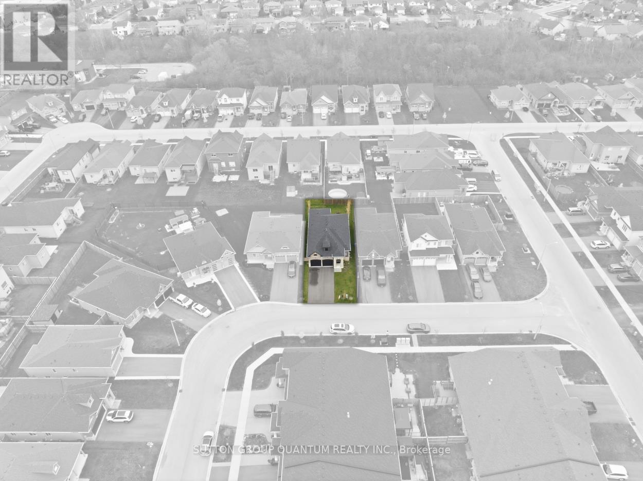 420 Williams Crescent Property Photo 37