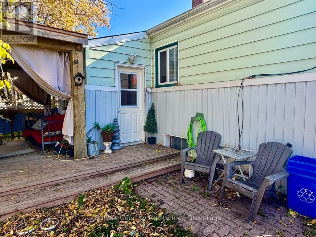 169 Florence Street Property Photo 21