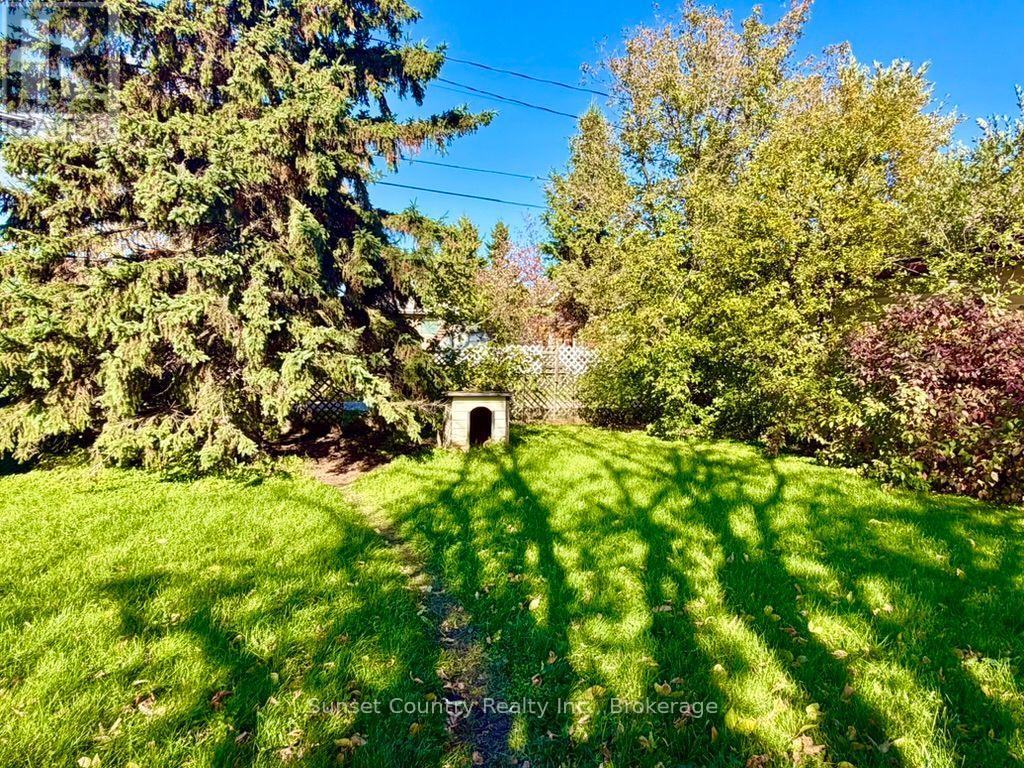 169 Florence Street Property Photo 23