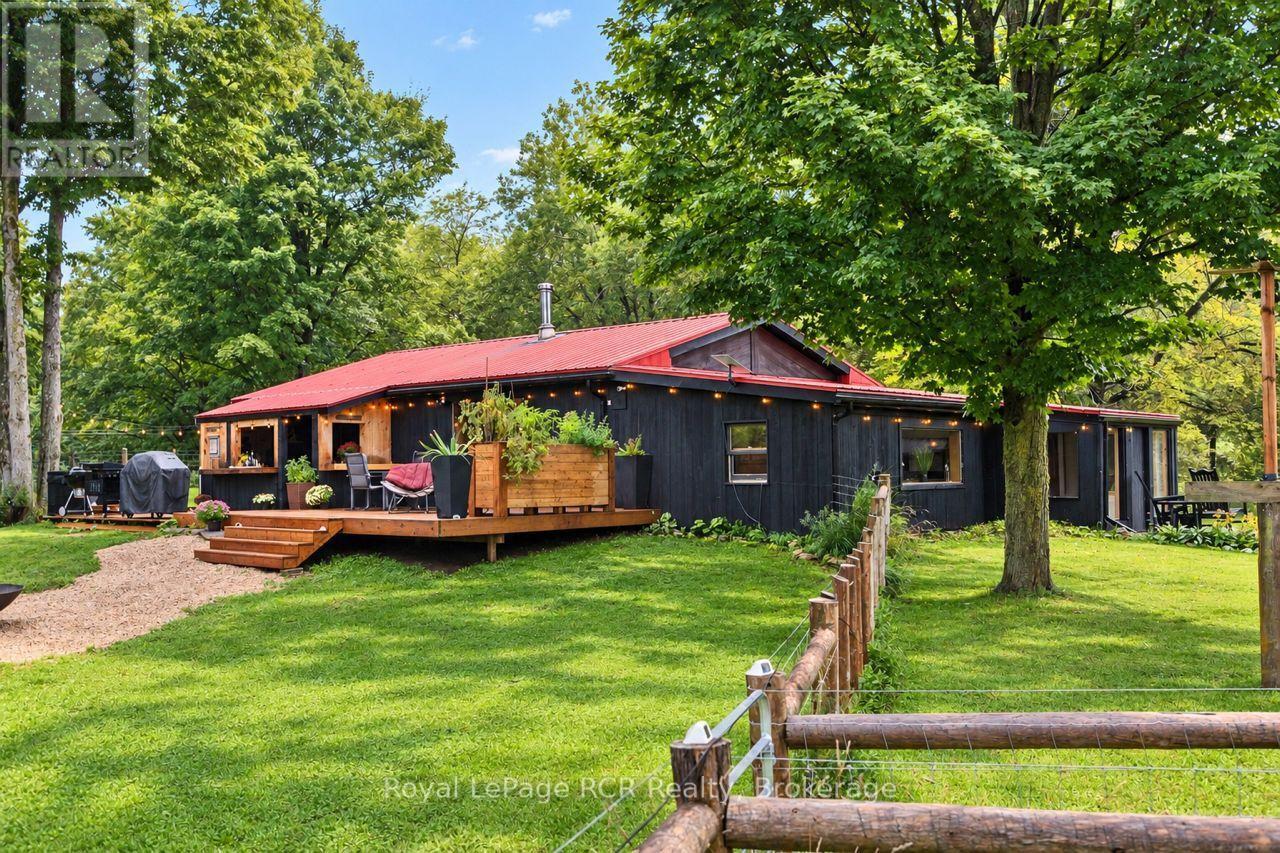 585216 Sideroad 10a Property Photo 2