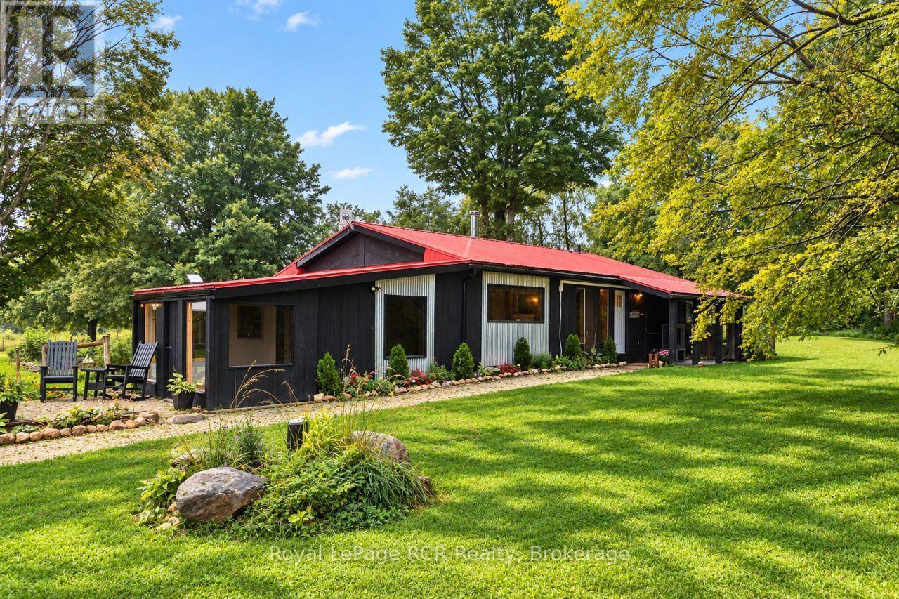 585216 Sideroad 10a Property Photo 3