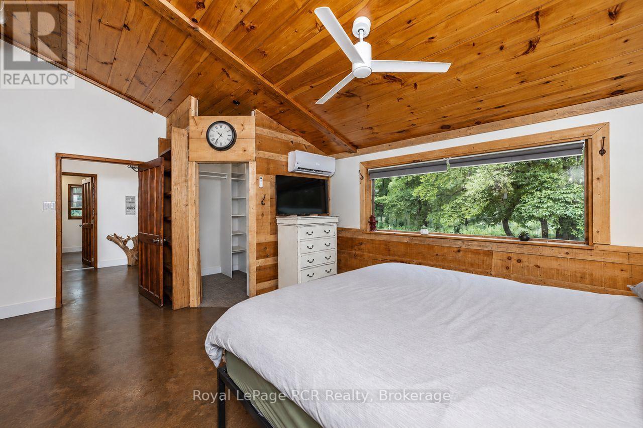 585216 Sideroad 10a Property Photo 13
