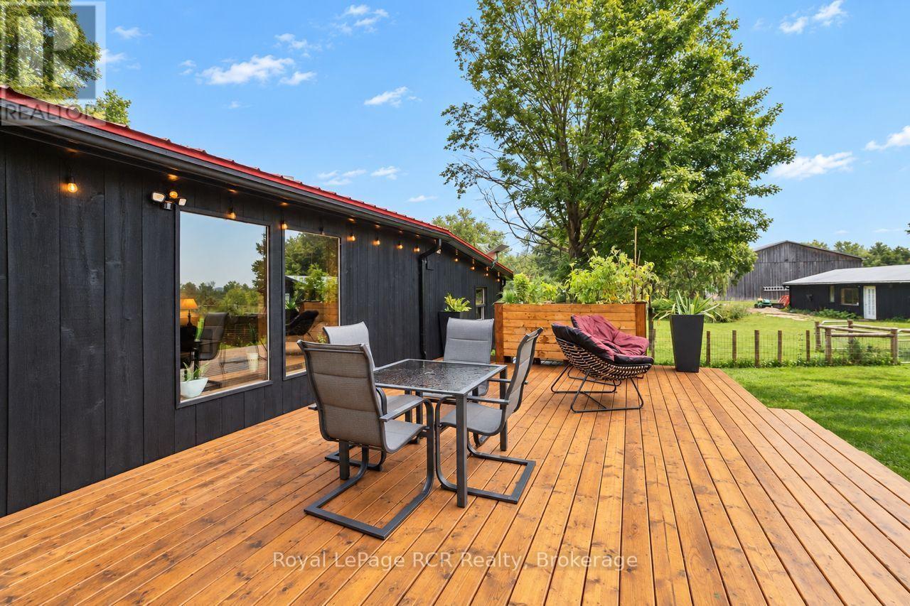 585216 Sideroad 10a Property Photo 25