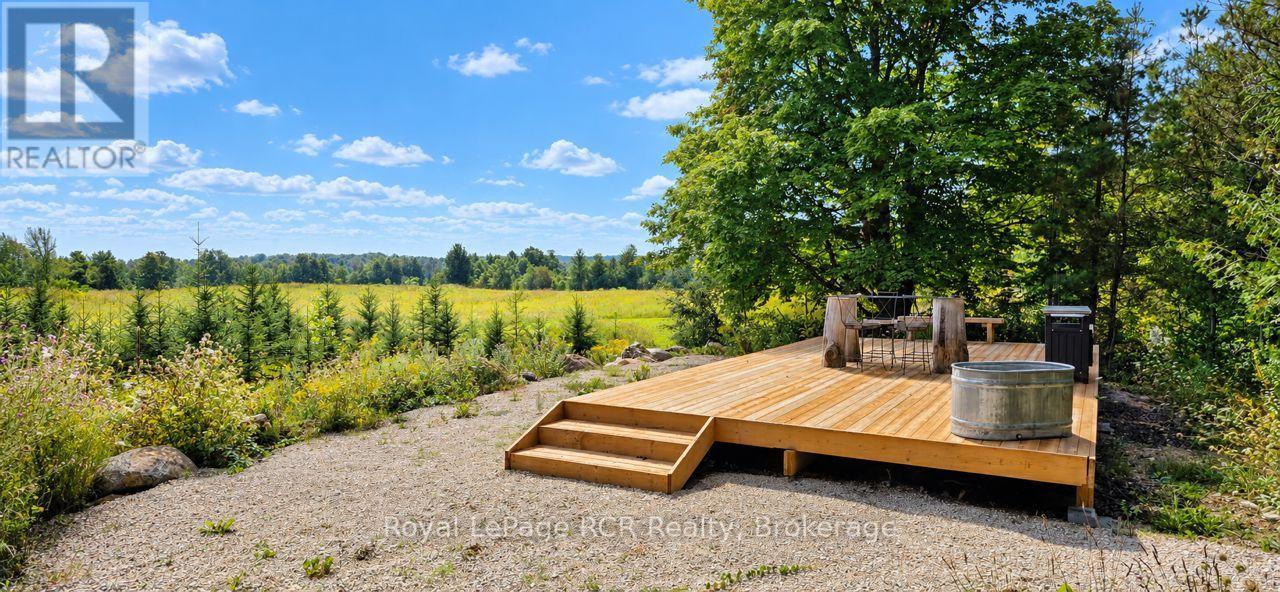585216 Sideroad 10a Property Photo 38