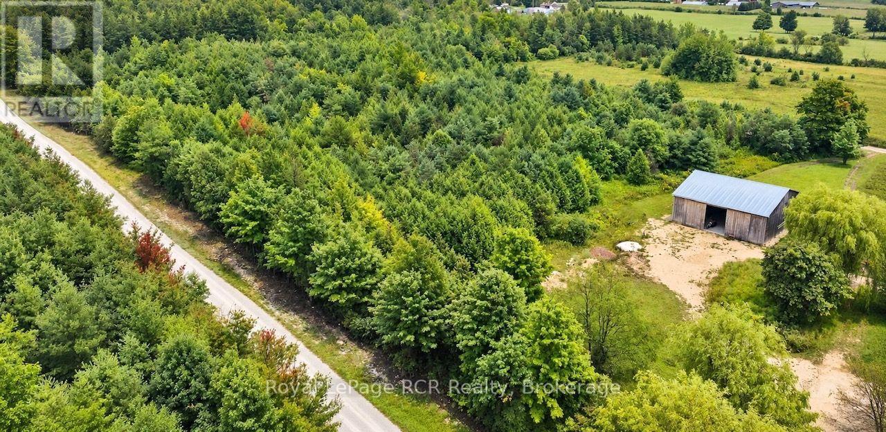 585216 Sideroad 10a Property Photo 40