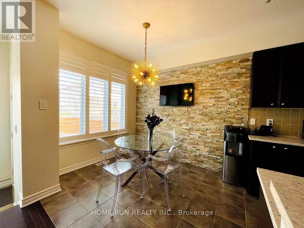 245 Badgeley Avenue Property Photo 7