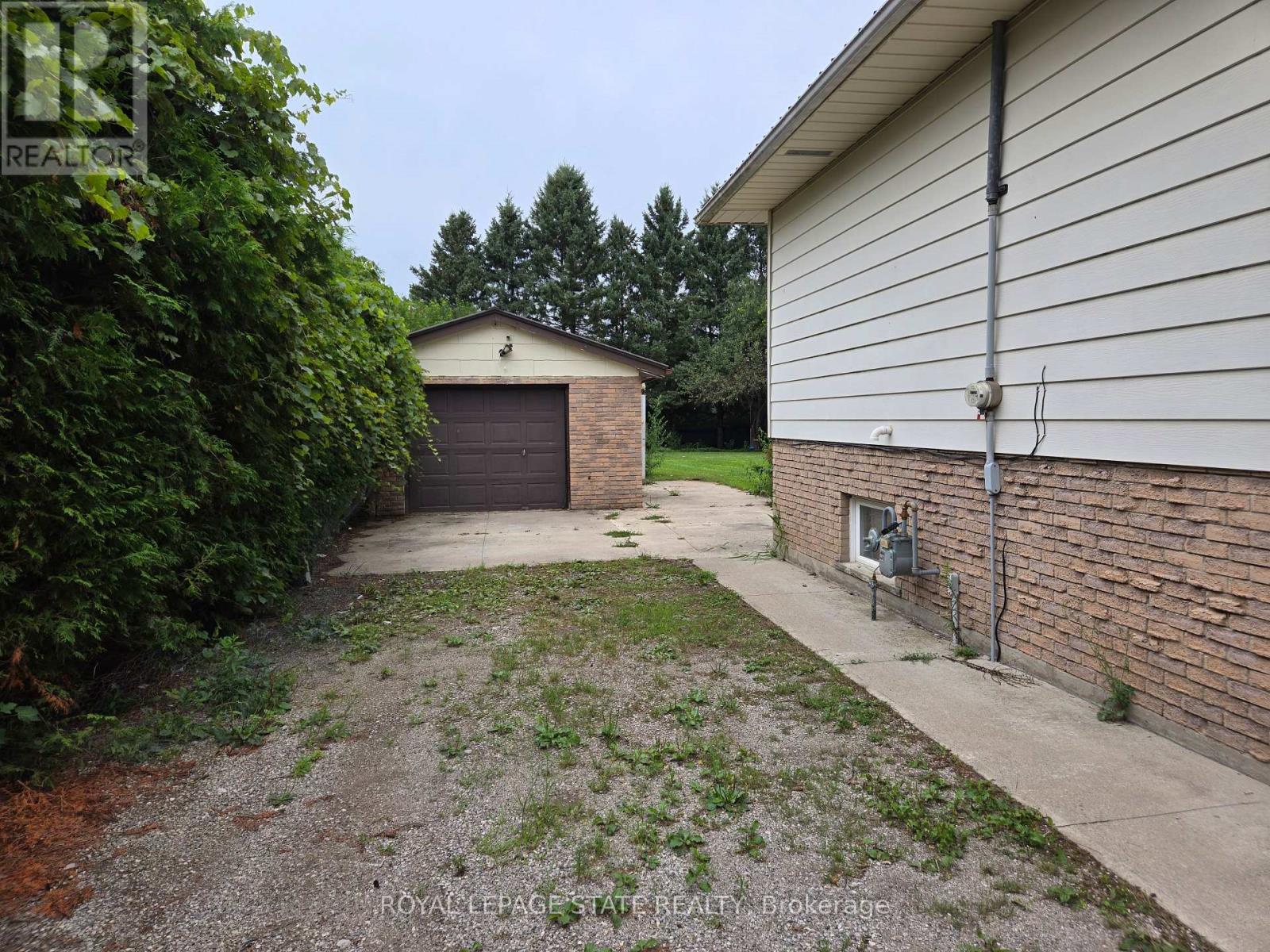 8 Lyndhurst Avenue Property Photo 2
