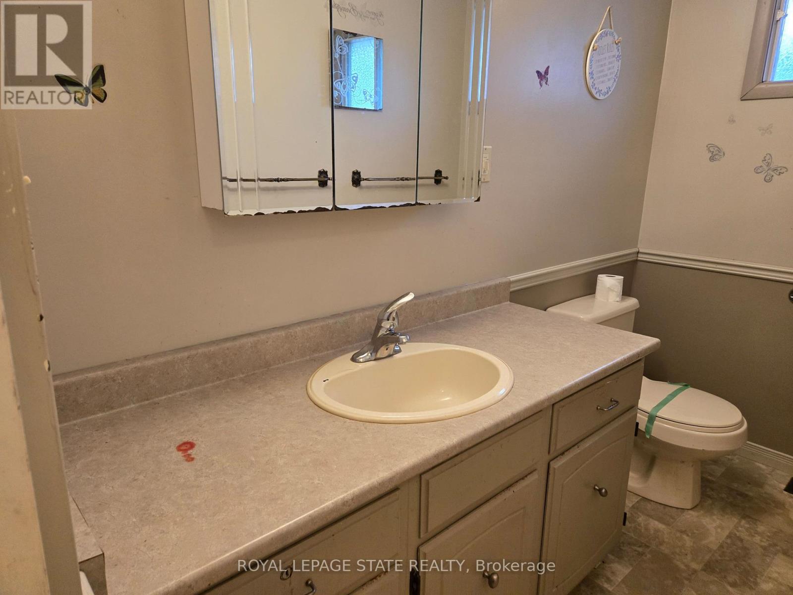 8 Lyndhurst Avenue Property Photo 19