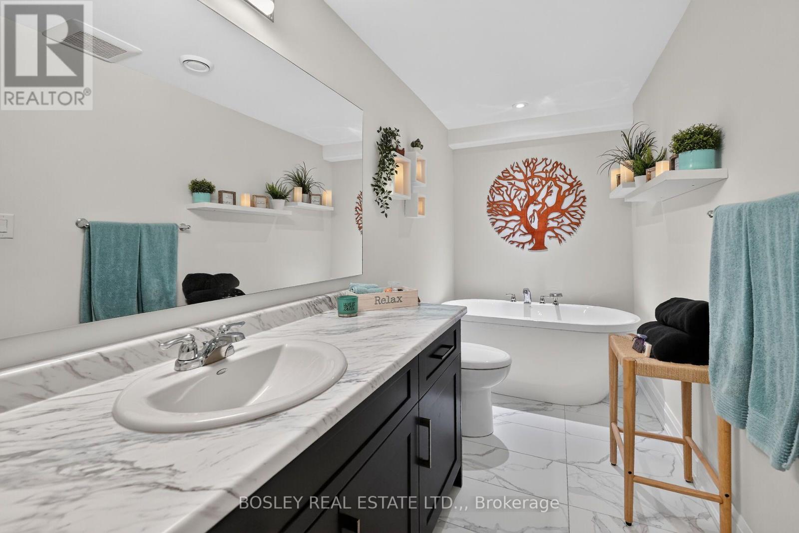 17 Mills Lane Property Photo 34