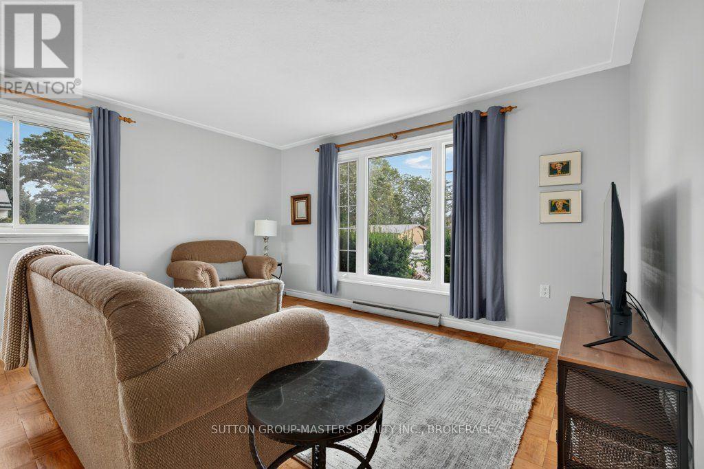 14 Quinte Avenue Property Photo 5