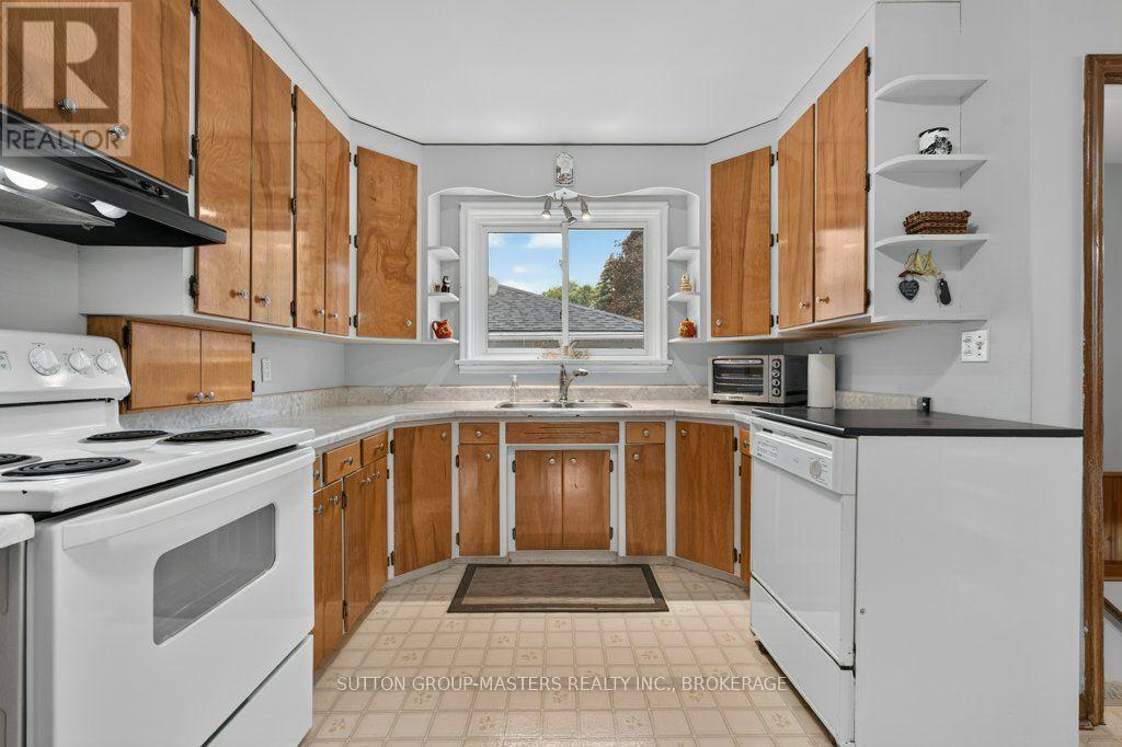 14 Quinte Avenue Property Photo 11