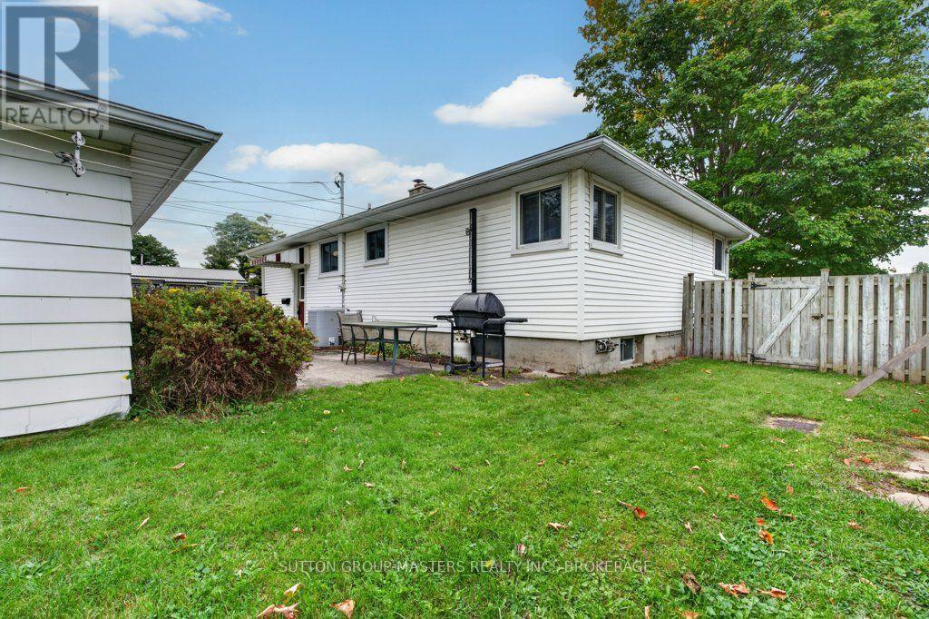 14 Quinte Avenue Property Photo 28