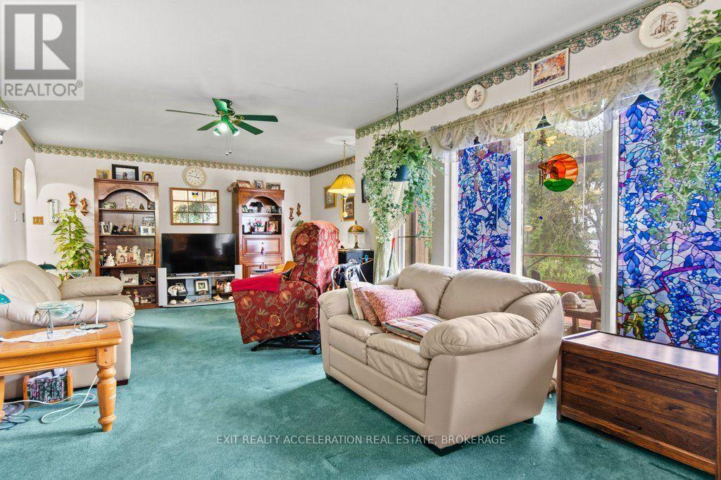 26 Oak Lane Property Photo 8