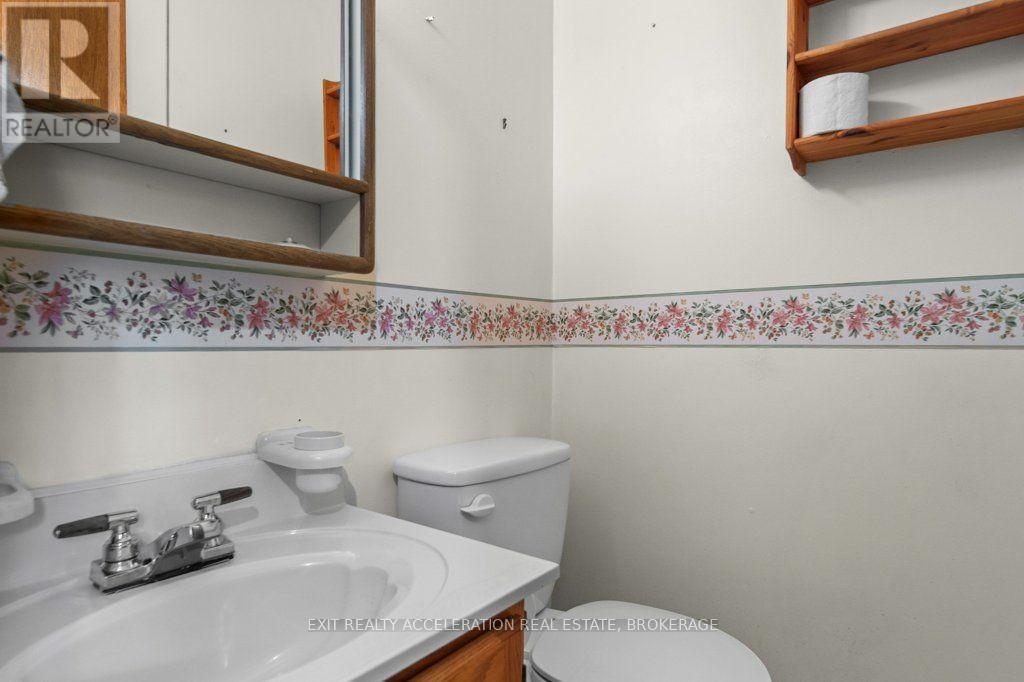 26 Oak Lane Property Photo 13