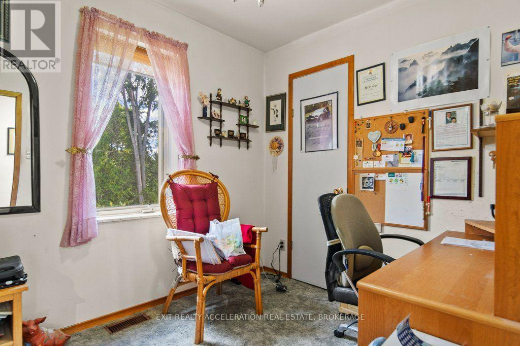 26 Oak Lane Property Photo 17
