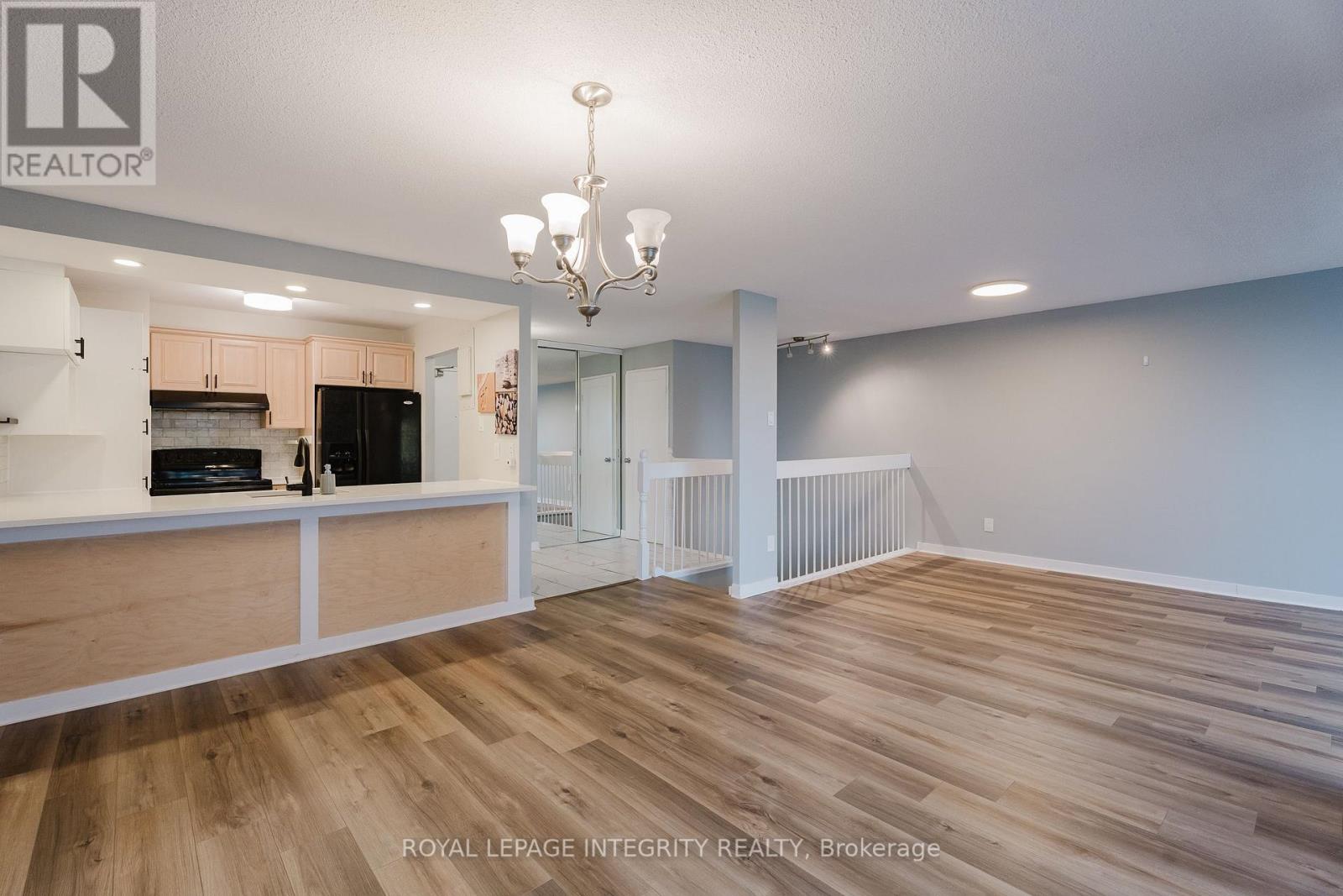 212 - 2650 Southvale Crescent Property Photo 8