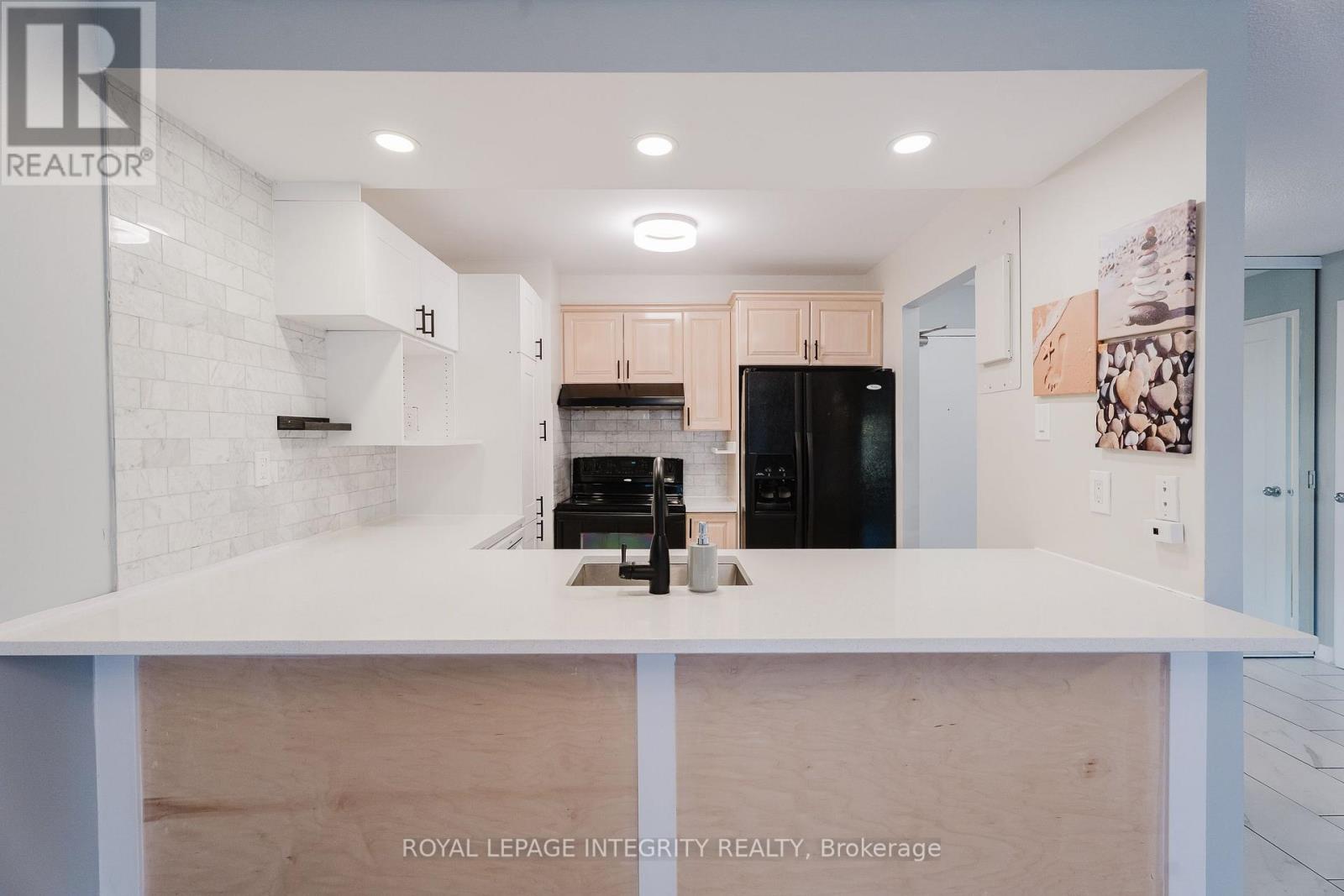 212 - 2650 Southvale Crescent Property Photo 11