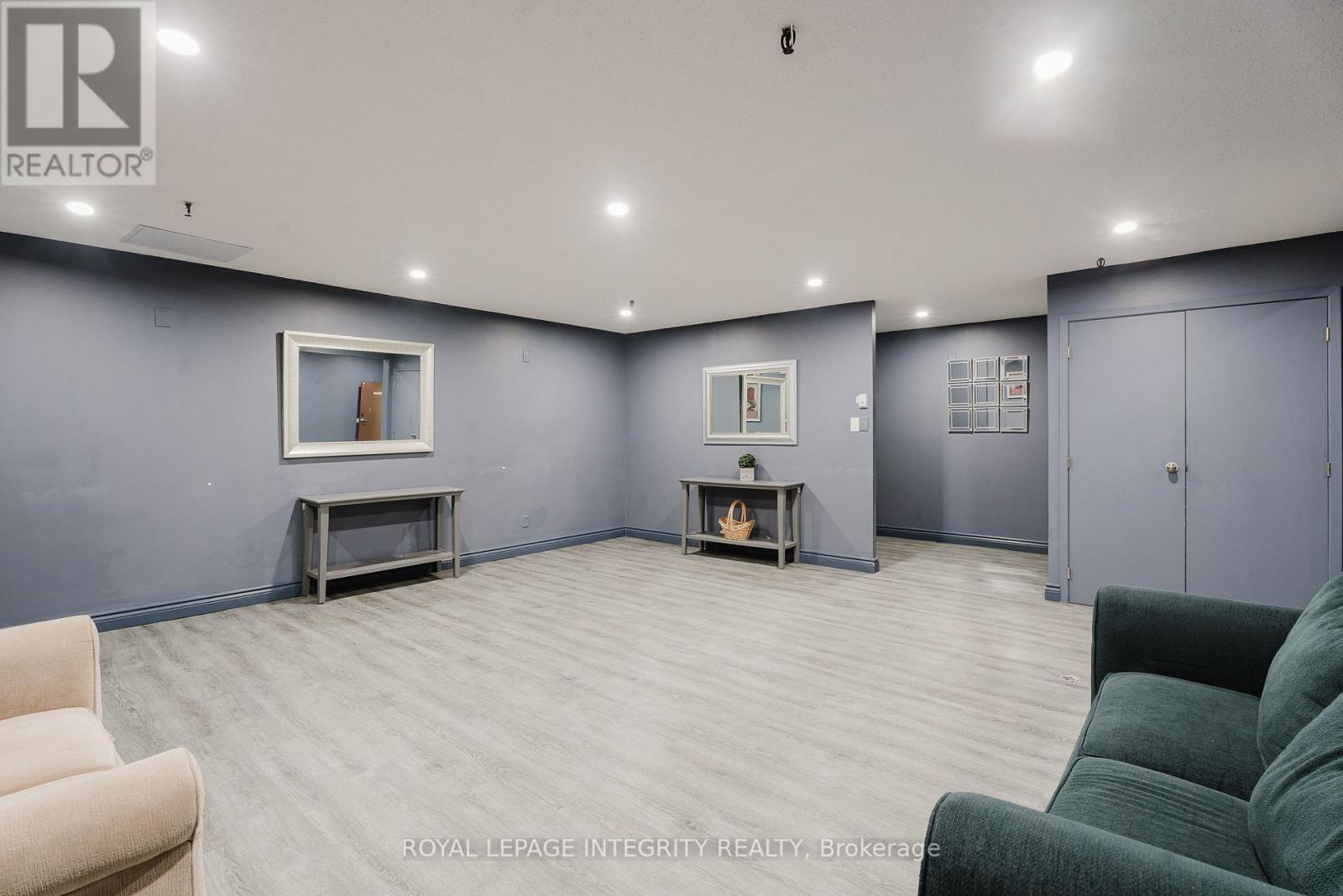 212 - 2650 Southvale Crescent Property Photo 29
