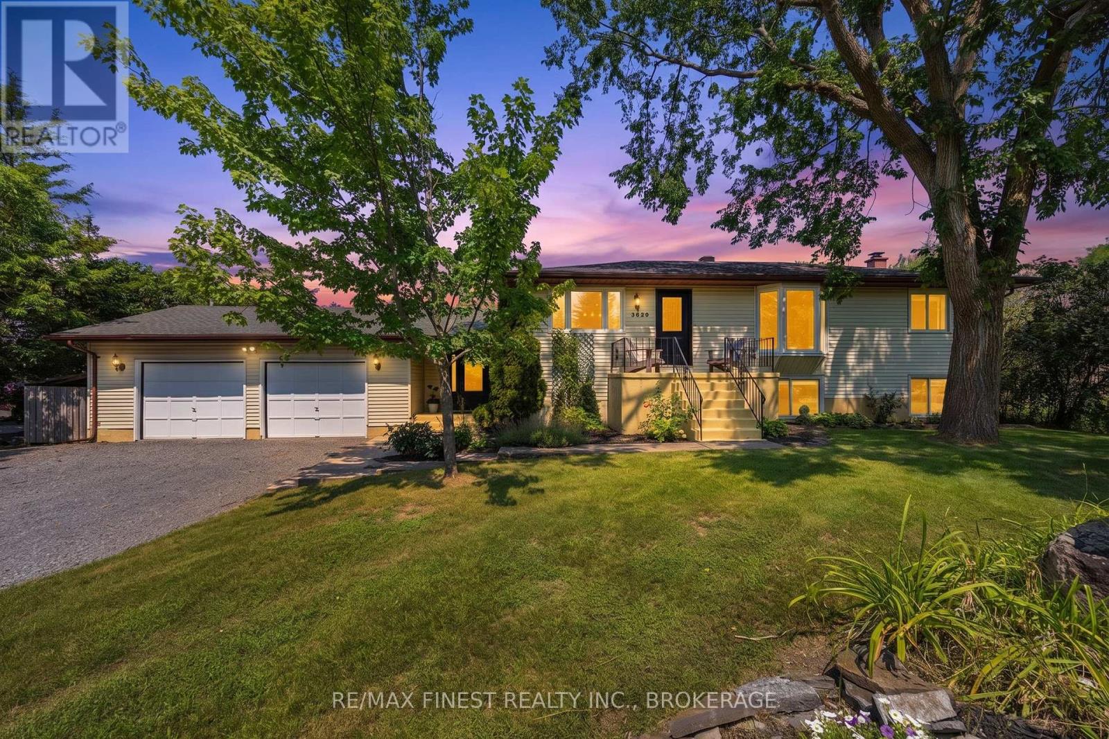 3420 Round Lake Road Property Photo 2
