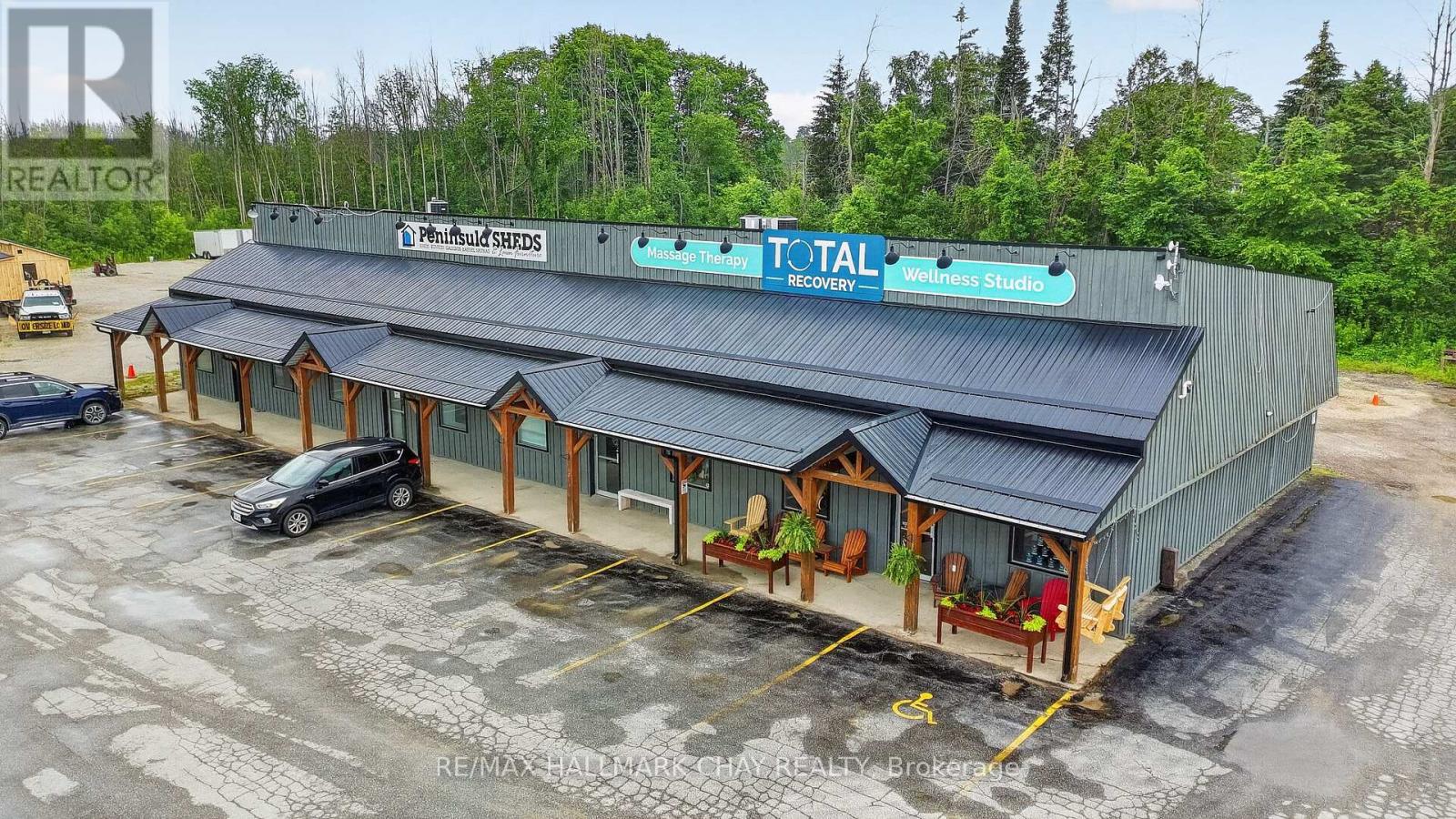 717950 Highway 6 Property Photo 2