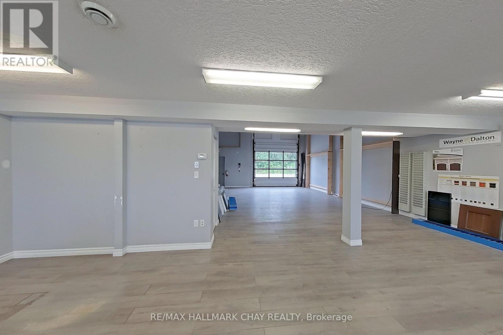 717950 Highway 6 Property Photo 8