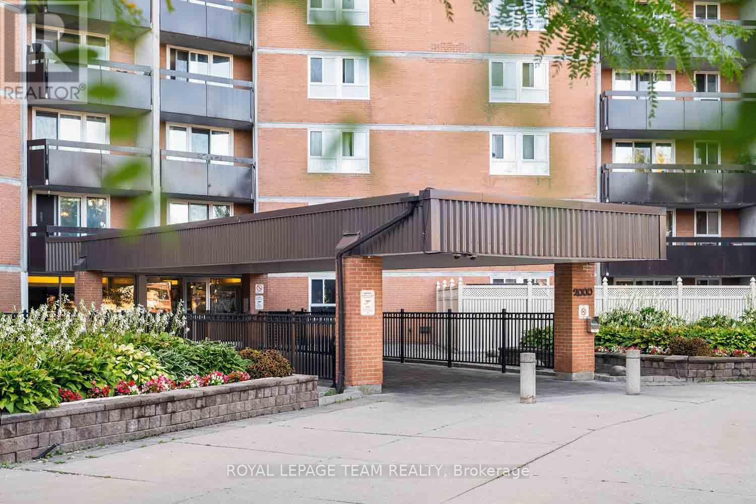 409 - 2000 Jasmine Crescent Property Photo 2