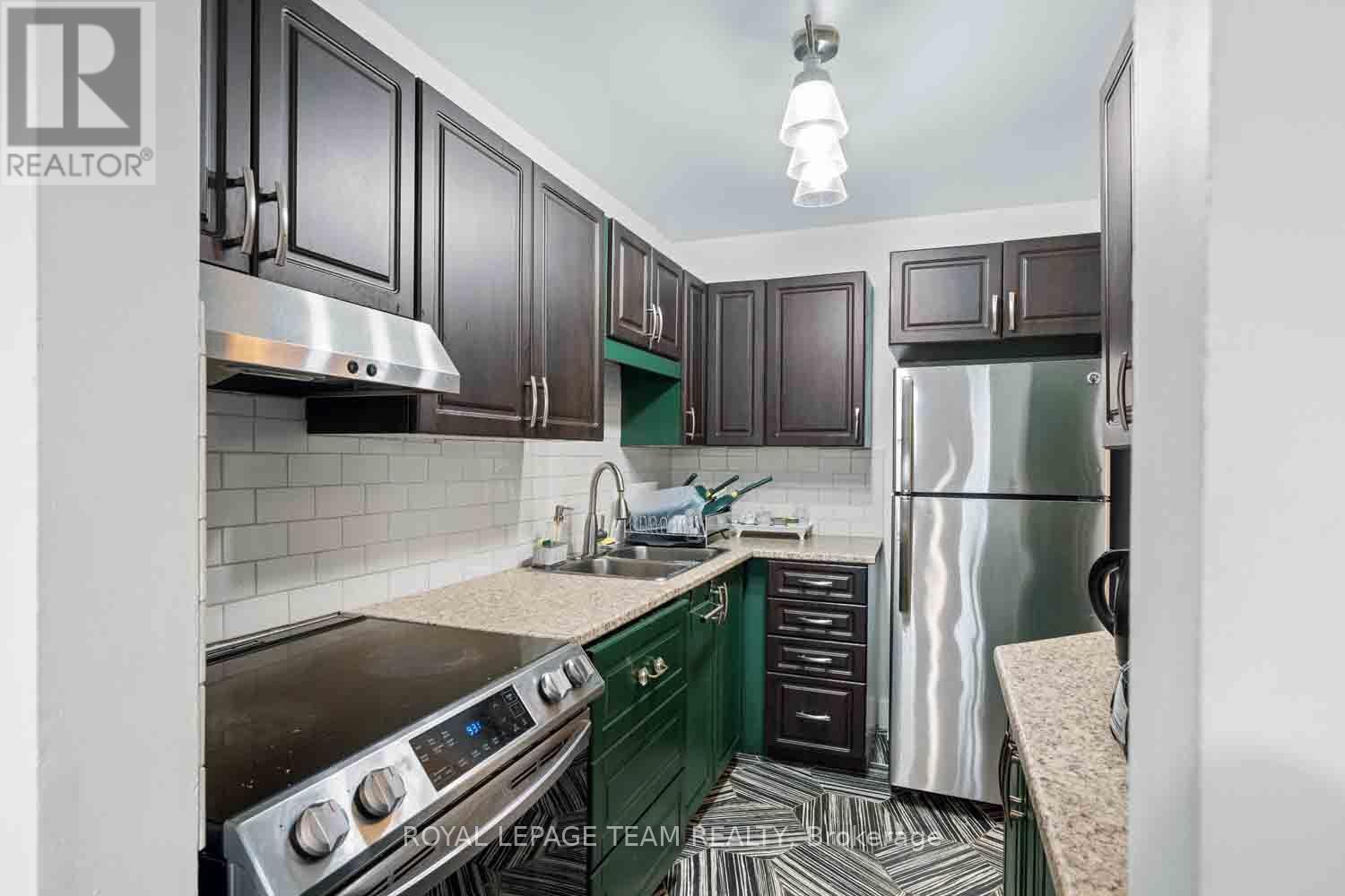 409 - 2000 Jasmine Crescent Property Photo 18