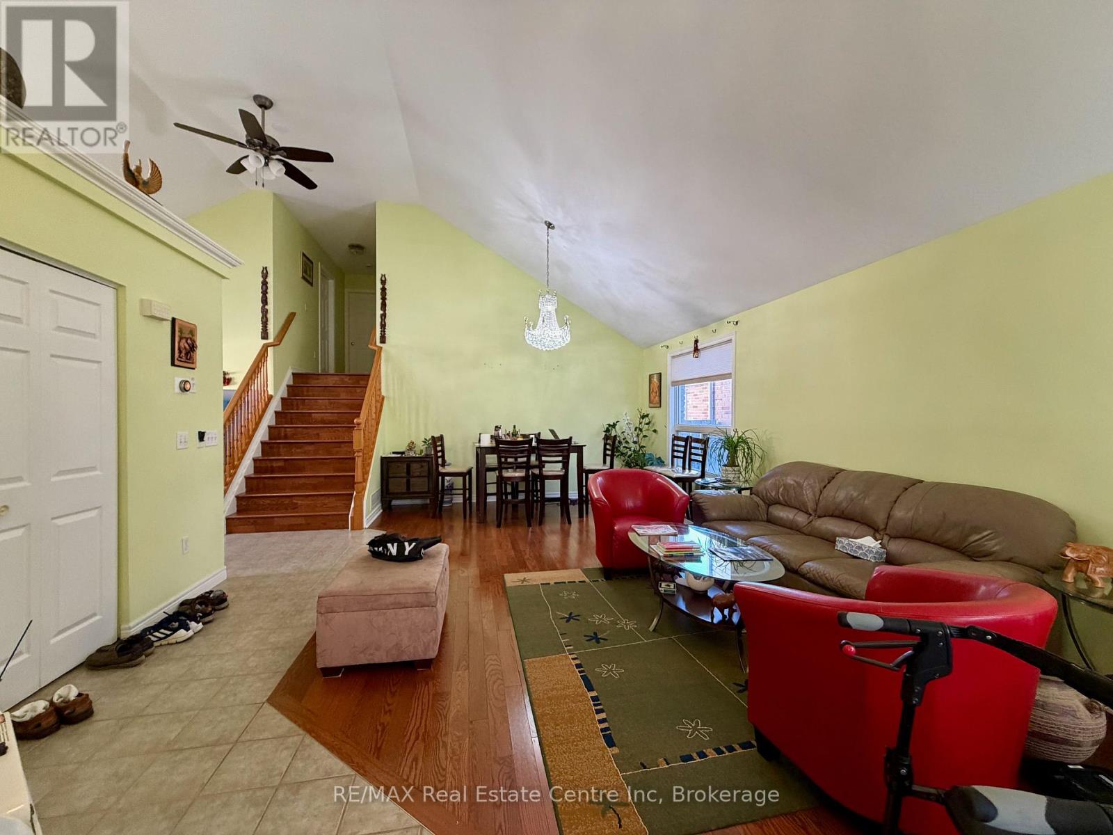 162 Clairfields Drive W Property Photo 3