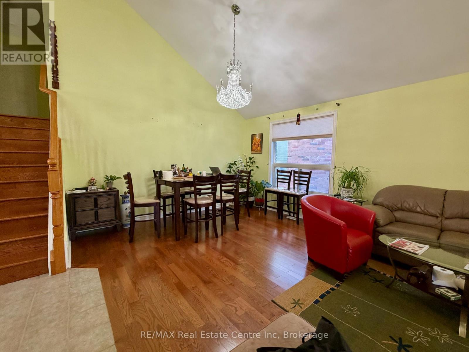 162 Clairfields Drive W Property Photo 5